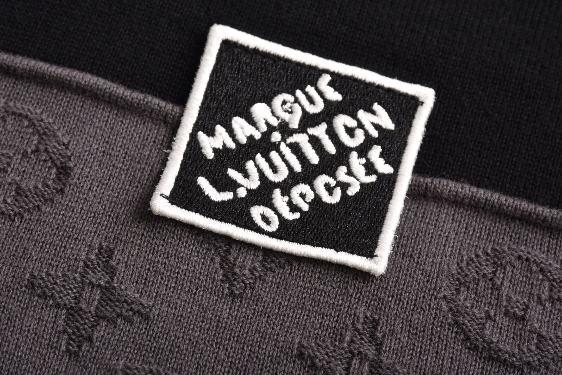LOUIS VUITTON 路易威登 LV  拼色提花logo 针织 polo衫 外套 秋冬 凤搂  黑灰B0