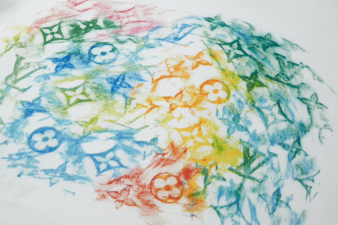 LOUIS VUITTON 路易威登 LV  手绘涂鸦 夏季 T恤 男女同款  短袖 白色A5