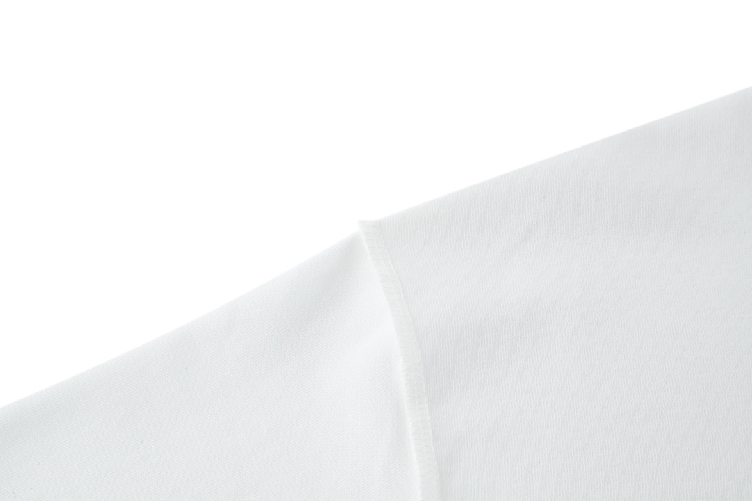 LOUIS VUITTON 路易威登 LV  手绘涂鸦 夏季 T恤 男女同款  短袖 白色A5