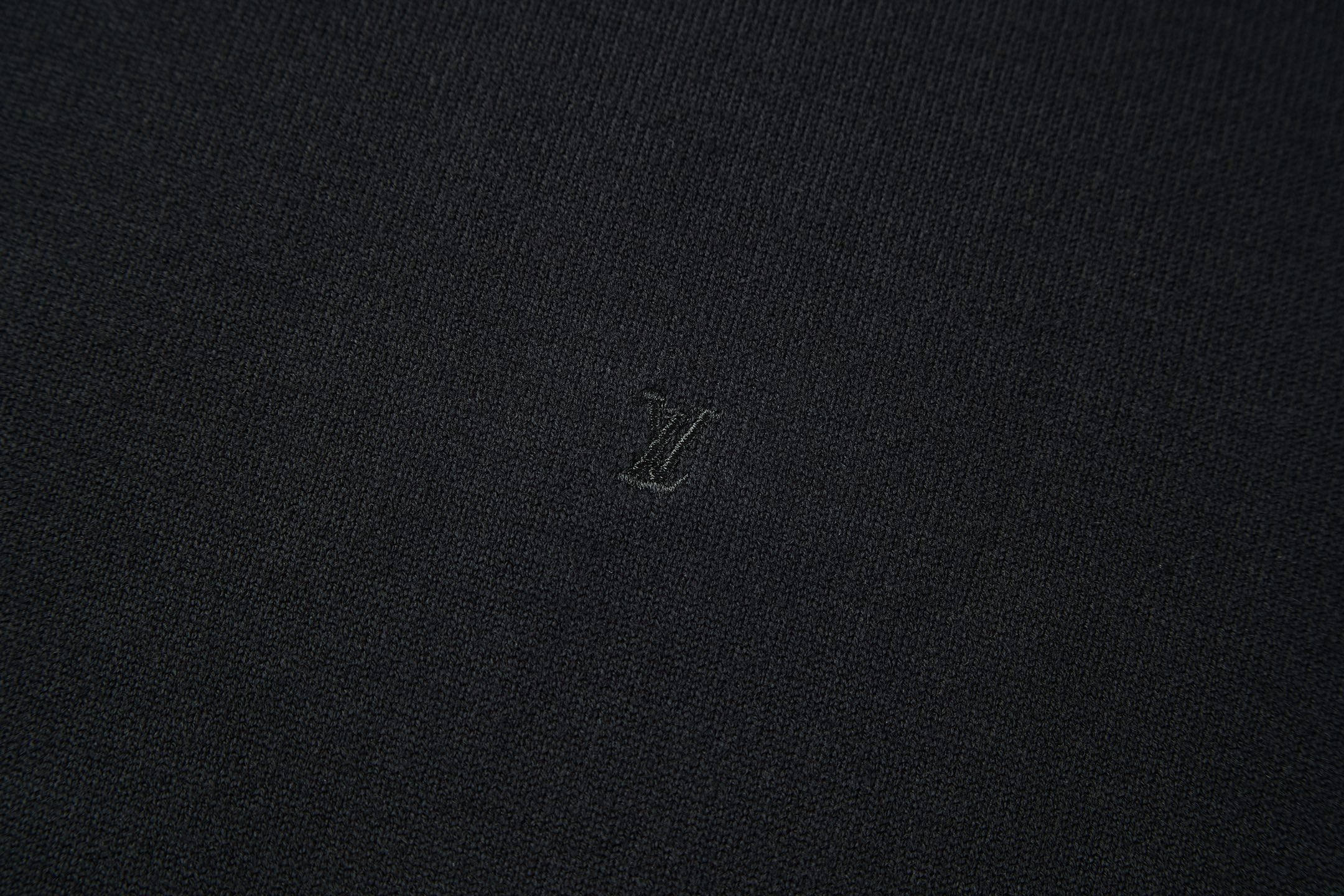 LOUIS VUITTON 路易威登 LV  满身刺绣毛织  夏季 T恤 男女同款  短袖 黑色A5