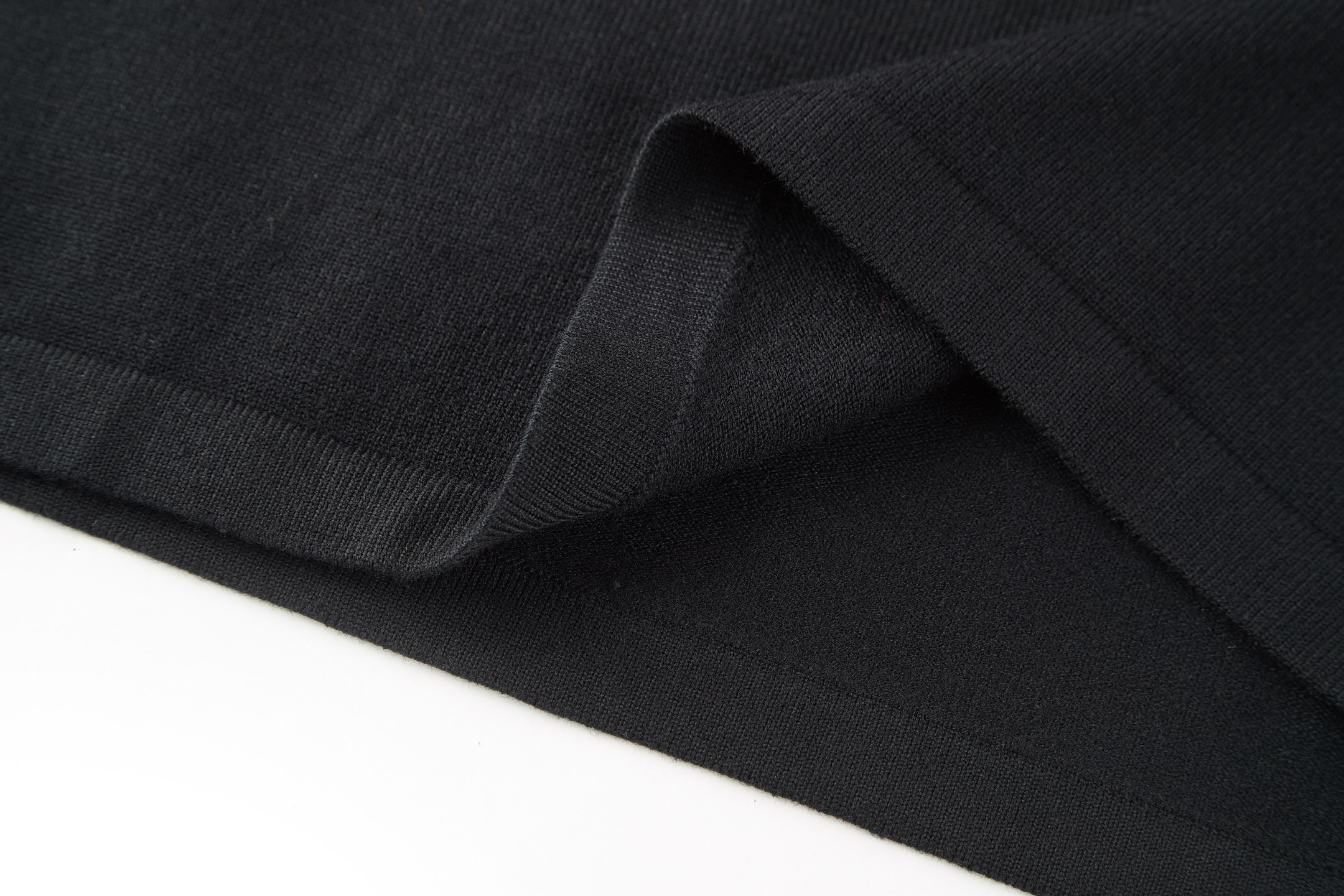 LOUIS VUITTON 路易威登 LV  满身刺绣毛织  夏季 T恤 男女同款  短袖 黑色A5