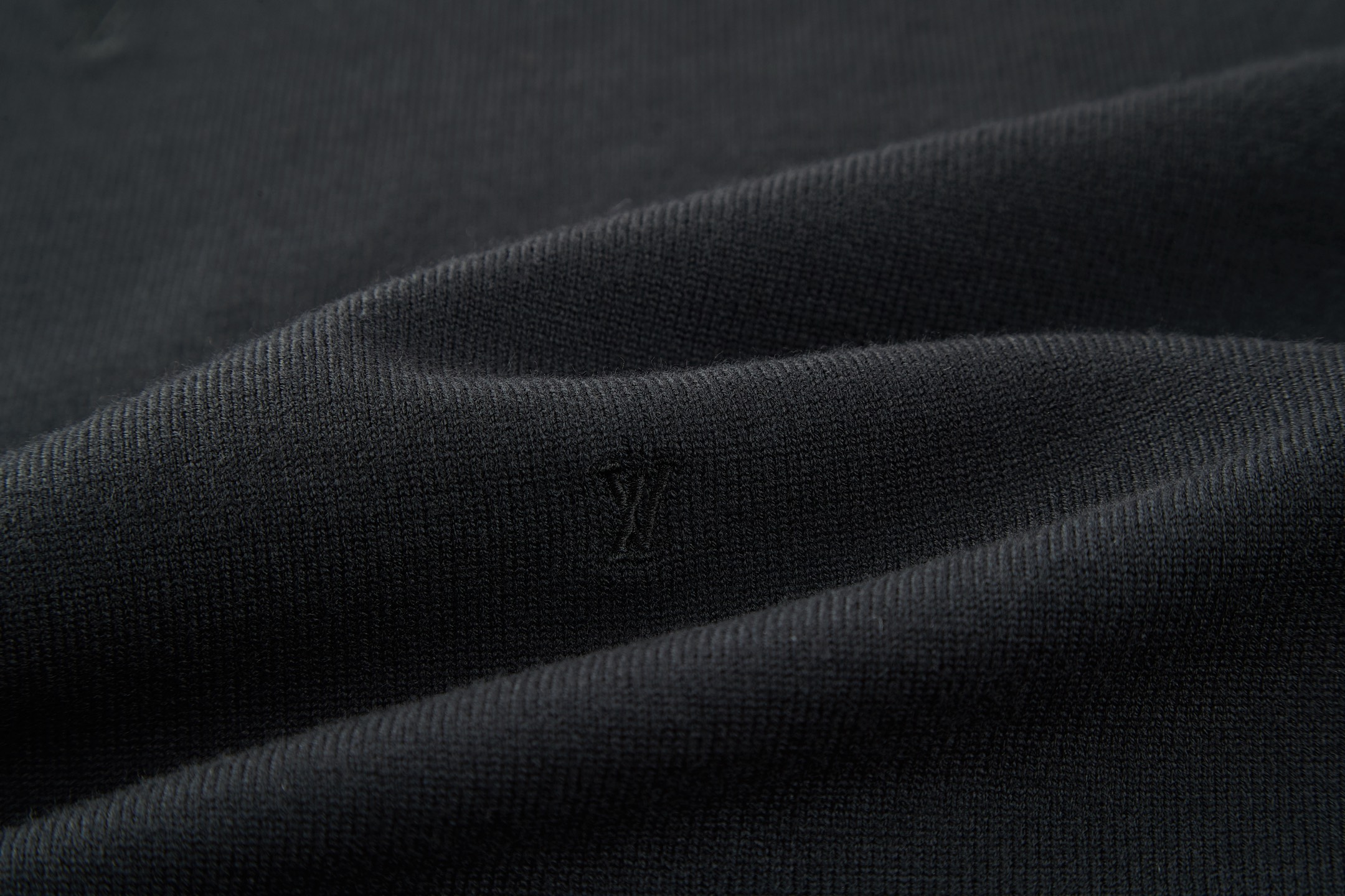 LOUIS VUITTON 路易威登 LV  满身刺绣毛织  夏季 T恤 男女同款  短袖 黑色A5