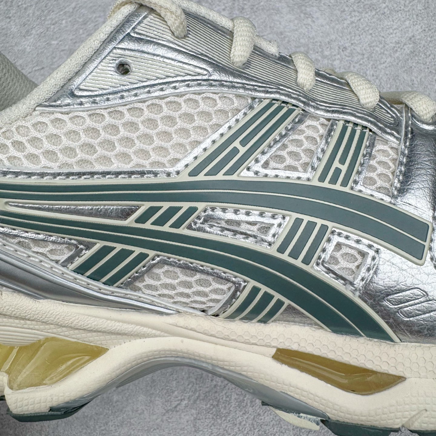 ASICS GEL-KAYANO K14 亚瑟士  低筒 减震 户外机能 运动鞋 跑步鞋  休闲鞋 板鞋 波鞋 男女同款  银白 1201A019-200