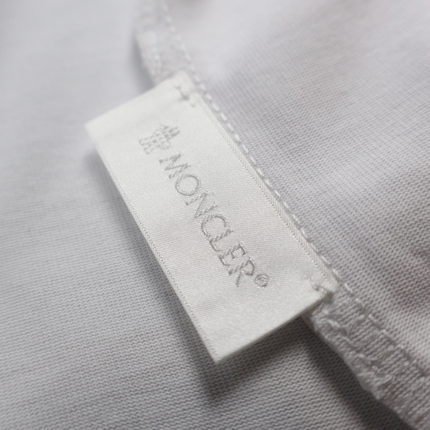 Moncler 蒙口 胸章标识 圆领 宽松 透气 短袖T恤 白色 黑色-A2