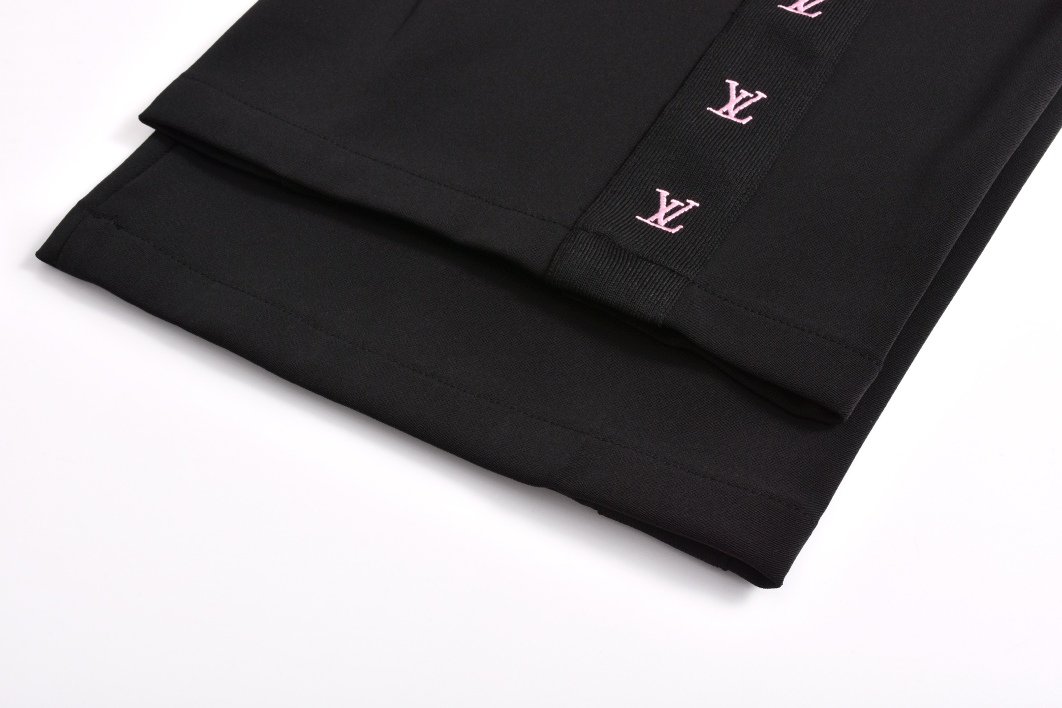 LOUIS VUITTON  路易威登 LV 渐变刺绣织带西裤  直筒 裤子 长裤 黑色C0