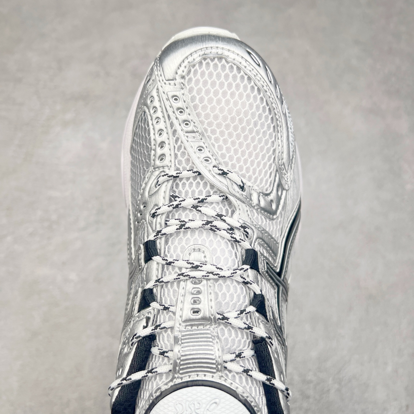 ASICS Gel-Nimbus 10.1 亚瑟士 低筒 减震 户外机能 运动鞋 跑步鞋  休闲鞋 板鞋 波鞋 男女同款  白灰