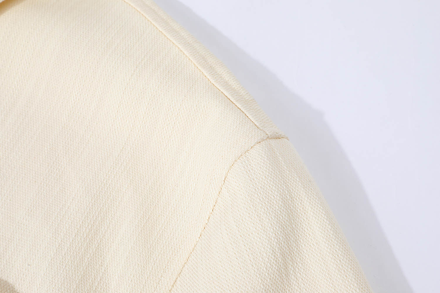 LOUIS VUITTON 路易威登 LV 皮标 桑蚕丝  短袖 牛仔衬衫 米色 1AHCHW-B0