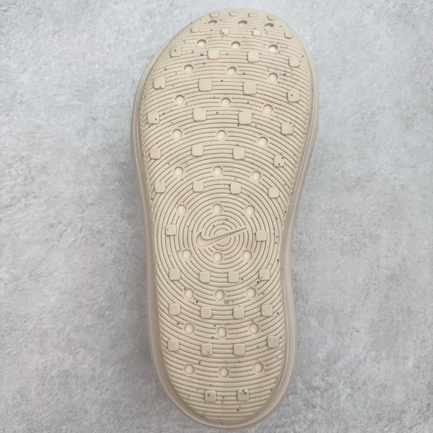 正确复合底 Nike Reactx Rejuven8 洞洞鞋 简约舒适  室外拖鞋 男女同款  浅金棕 HV5060-100