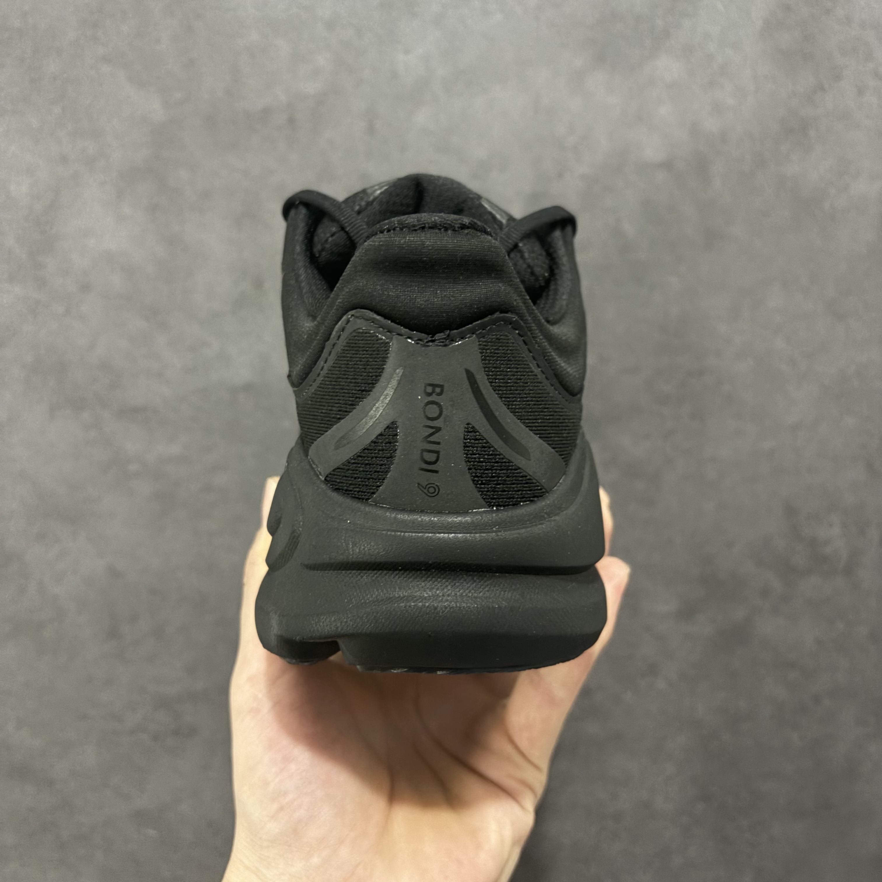 HOKA ONE ONE Bondi 9   邦迪 9 九代 舒适防滑耐磨低帮休闲跑步鞋 波鞋  黑武士 1162013-BBLC