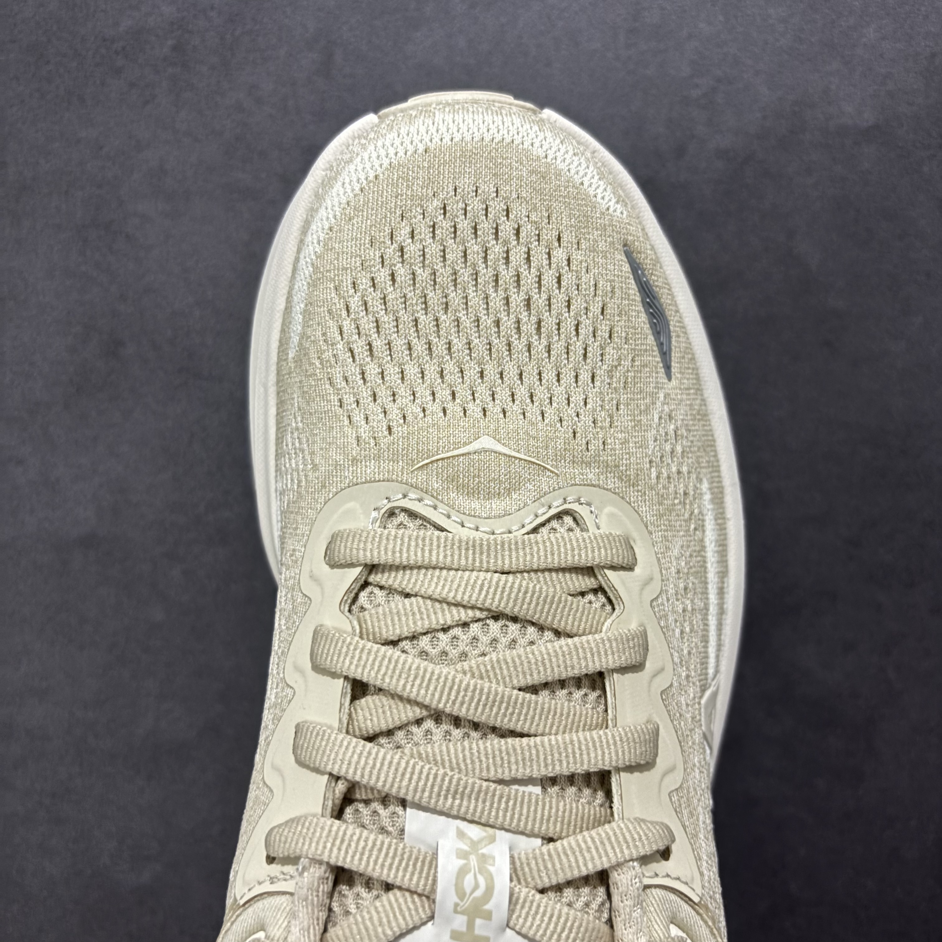 HOKA ONE ONE Bondi 9   邦迪 9 九代 舒适防滑耐磨低帮休闲跑步鞋 波鞋  米色 1162011-OLTM