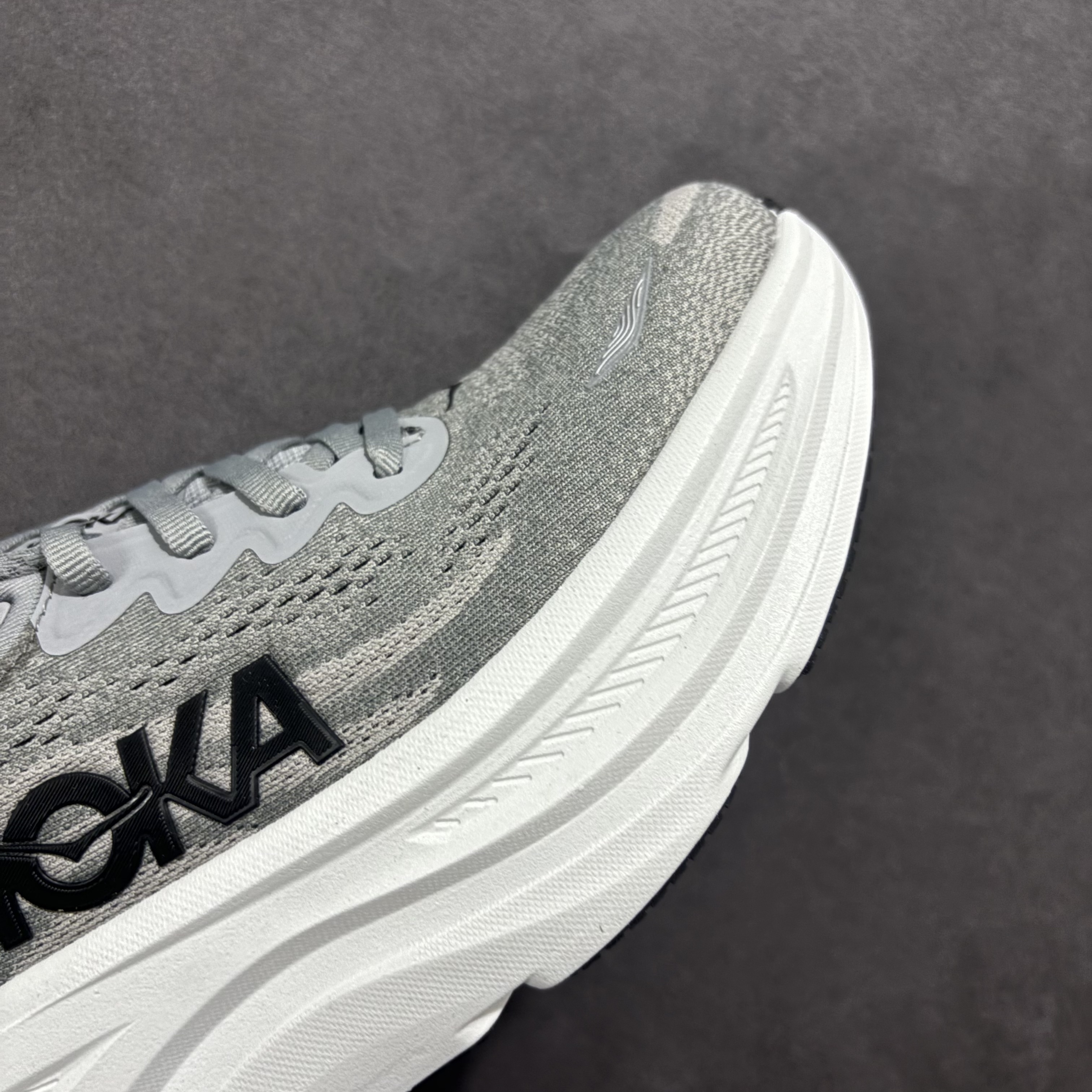 HOKA ONE ONE Bondi 9   邦迪 9 九代 舒适防滑耐磨低帮休闲跑步鞋 波鞋 灰色 1162011-GCTC