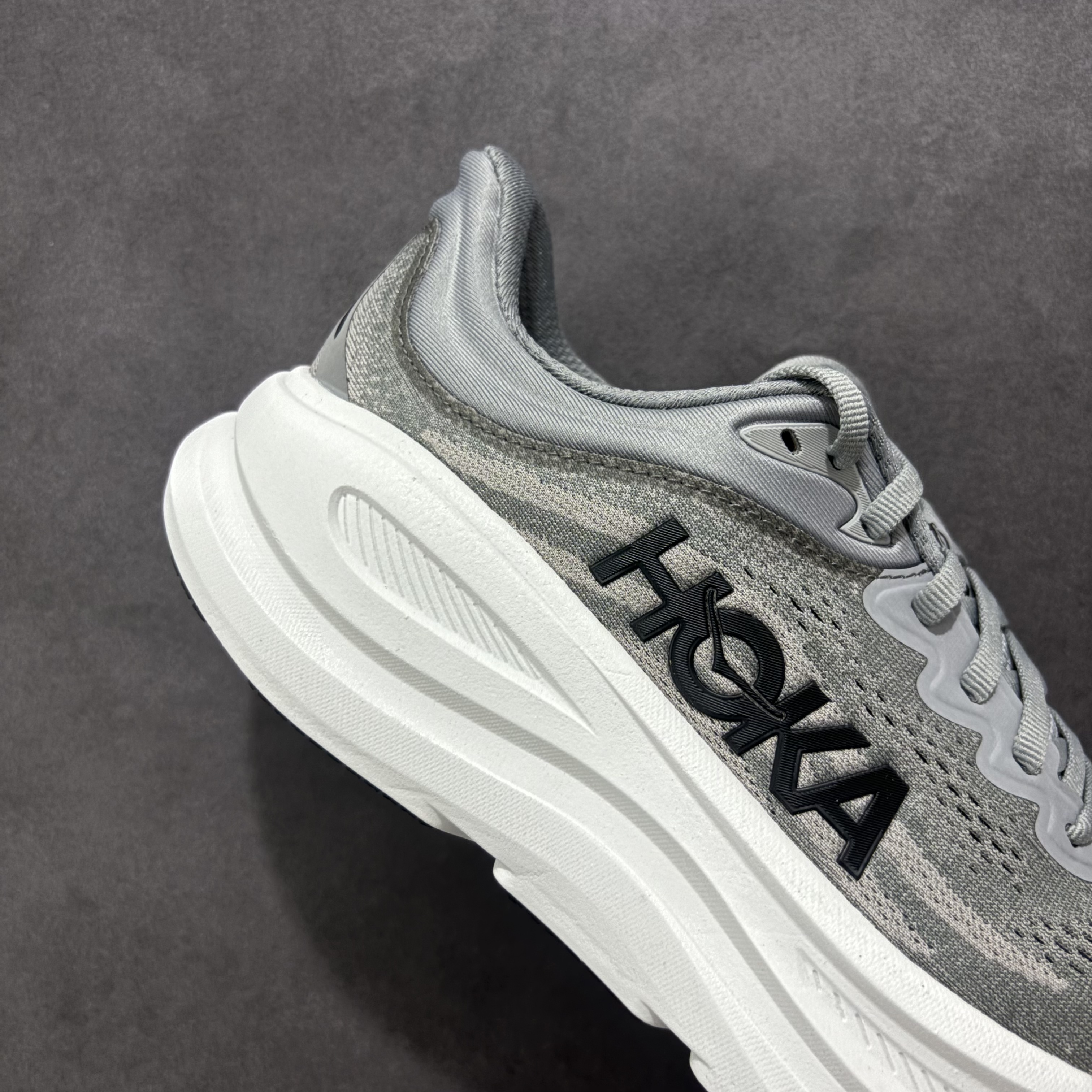 HOKA ONE ONE Bondi 9   邦迪 9 九代 舒适防滑耐磨低帮休闲跑步鞋 波鞋 灰色 1162011-GCTC