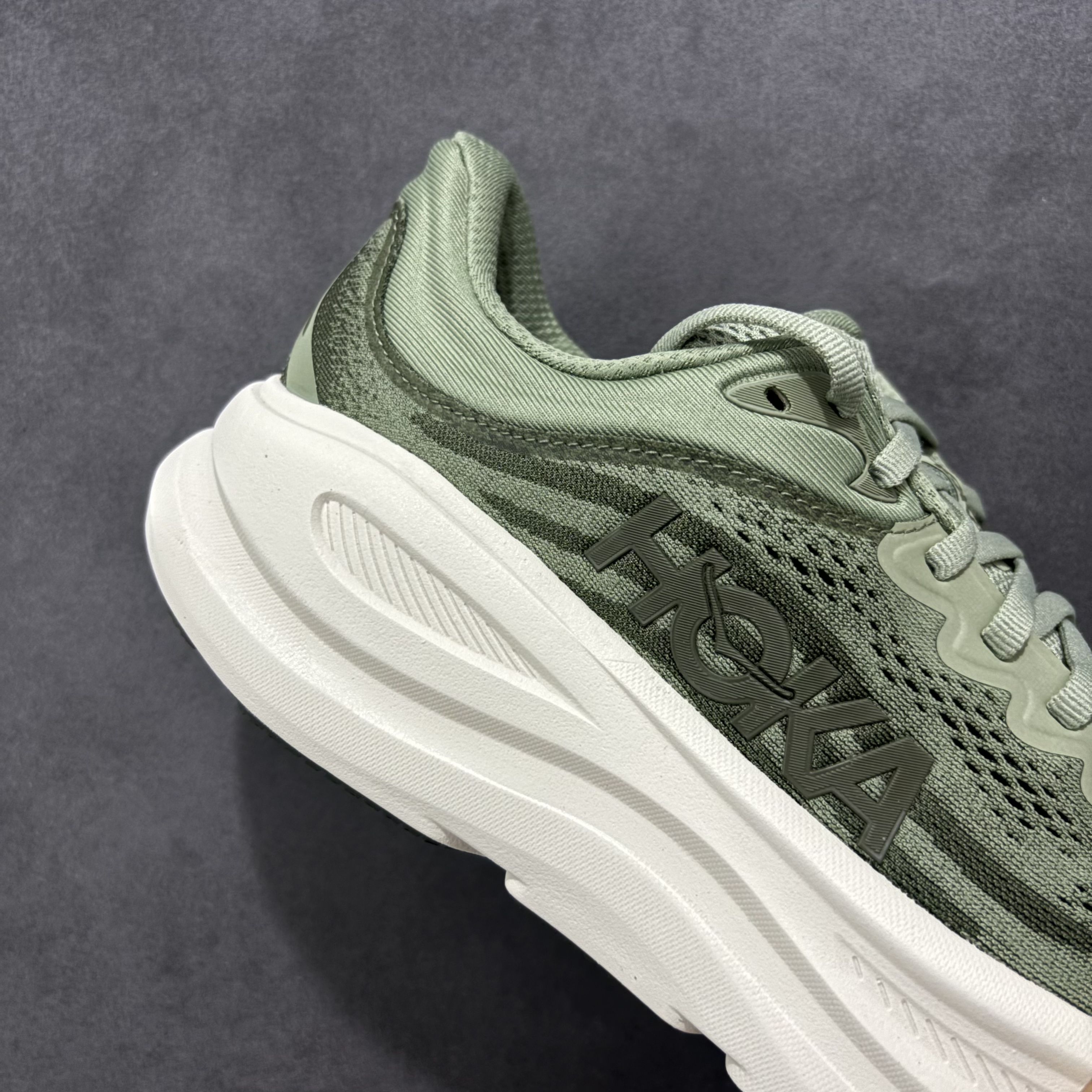 HOKA ONE ONE Bondi 9   邦迪 9 九代 舒适防滑耐磨低帮休闲跑步鞋 波鞋 绿色 1162011-SSSC