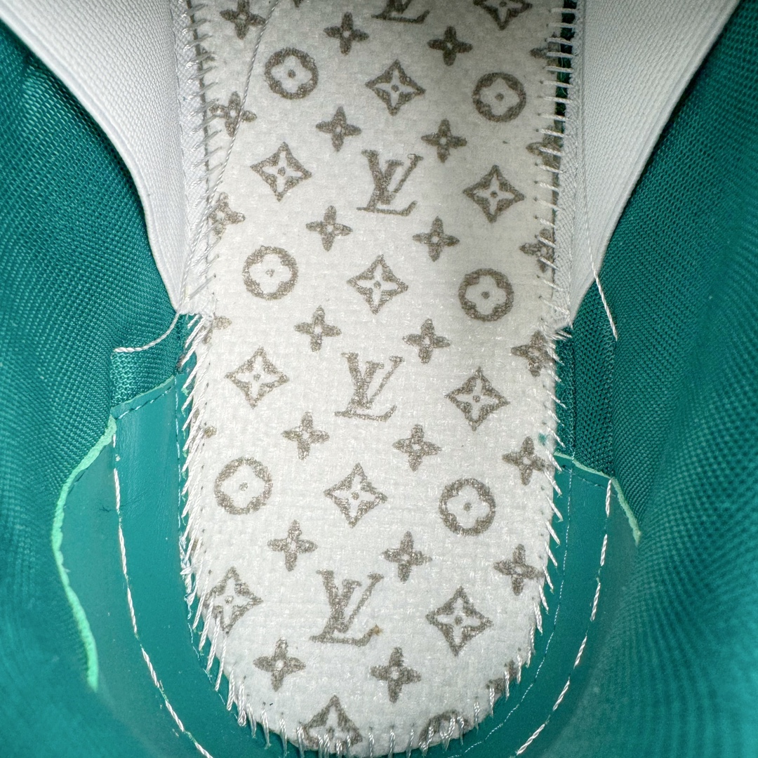 Louis Vuitton 路易威登 Trainer Maxi LV 小胖丁 低筒 休闲鞋 板鞋 运动鞋 男鞋 女鞋 白青 1ACI0K 