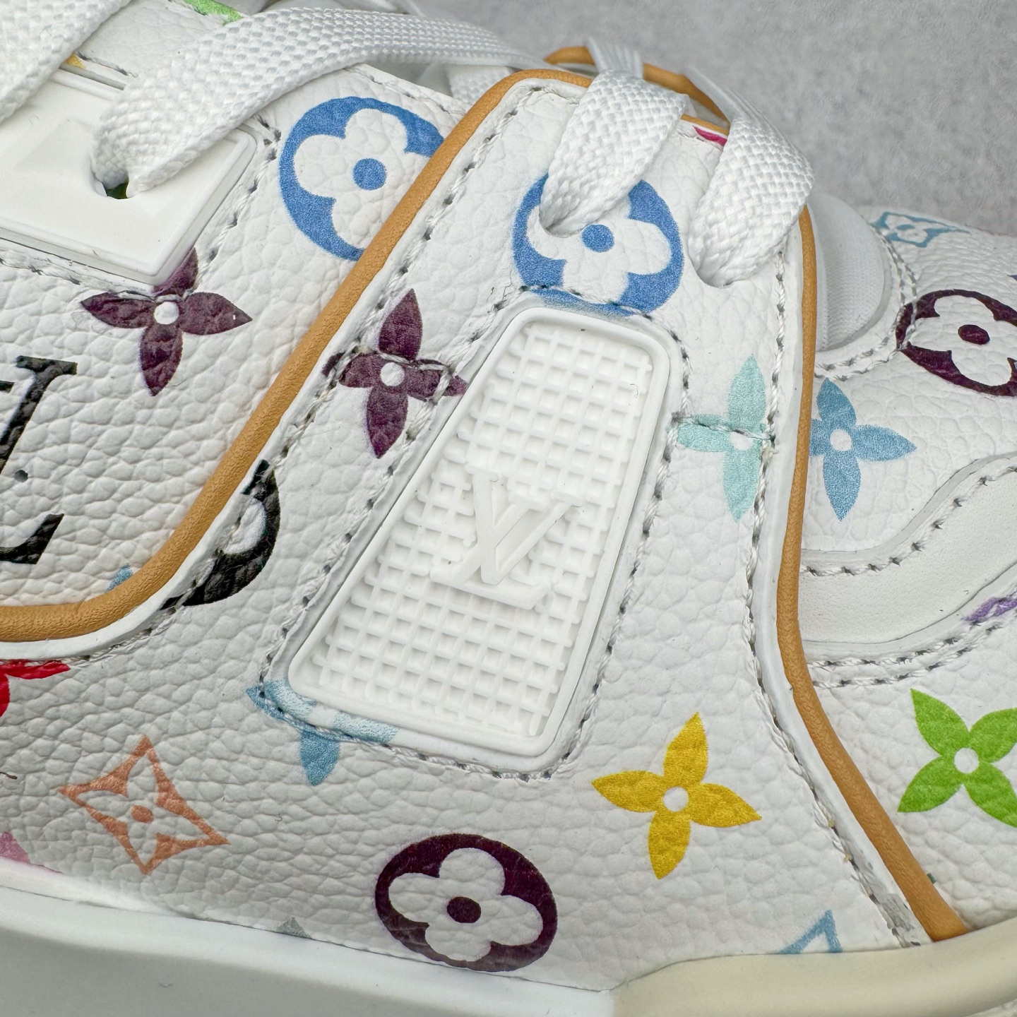  Louis Vuitton Takashi Murakami  LV  Trainer  路易威登 低筒 休闲鞋 板鞋 运动鞋 男鞋 女鞋 村上隆白色