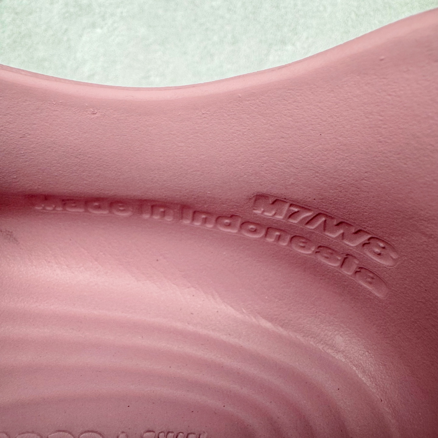 正确复合底 Nike Reactx Rejuven8 洞洞鞋 简约舒适  室外拖鞋 男女同款  粉色  HV5060-600