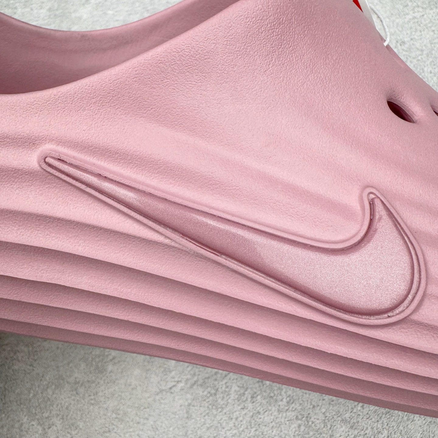 正确复合底 Nike Reactx Rejuven8 洞洞鞋 简约舒适  室外拖鞋 男女同款  粉色  HV5060-600