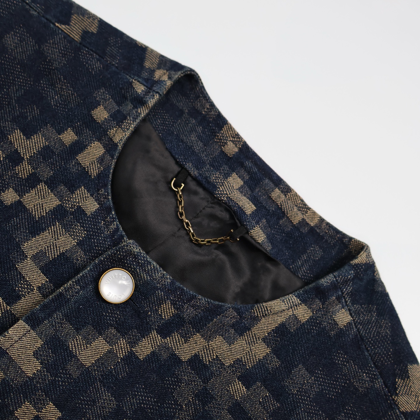 LOUIS VUITTON 路易威登 LV 蛇纹 无领单排扣  夹克 外套 秋冬 凤搂  蓝色C0 1AHBDC