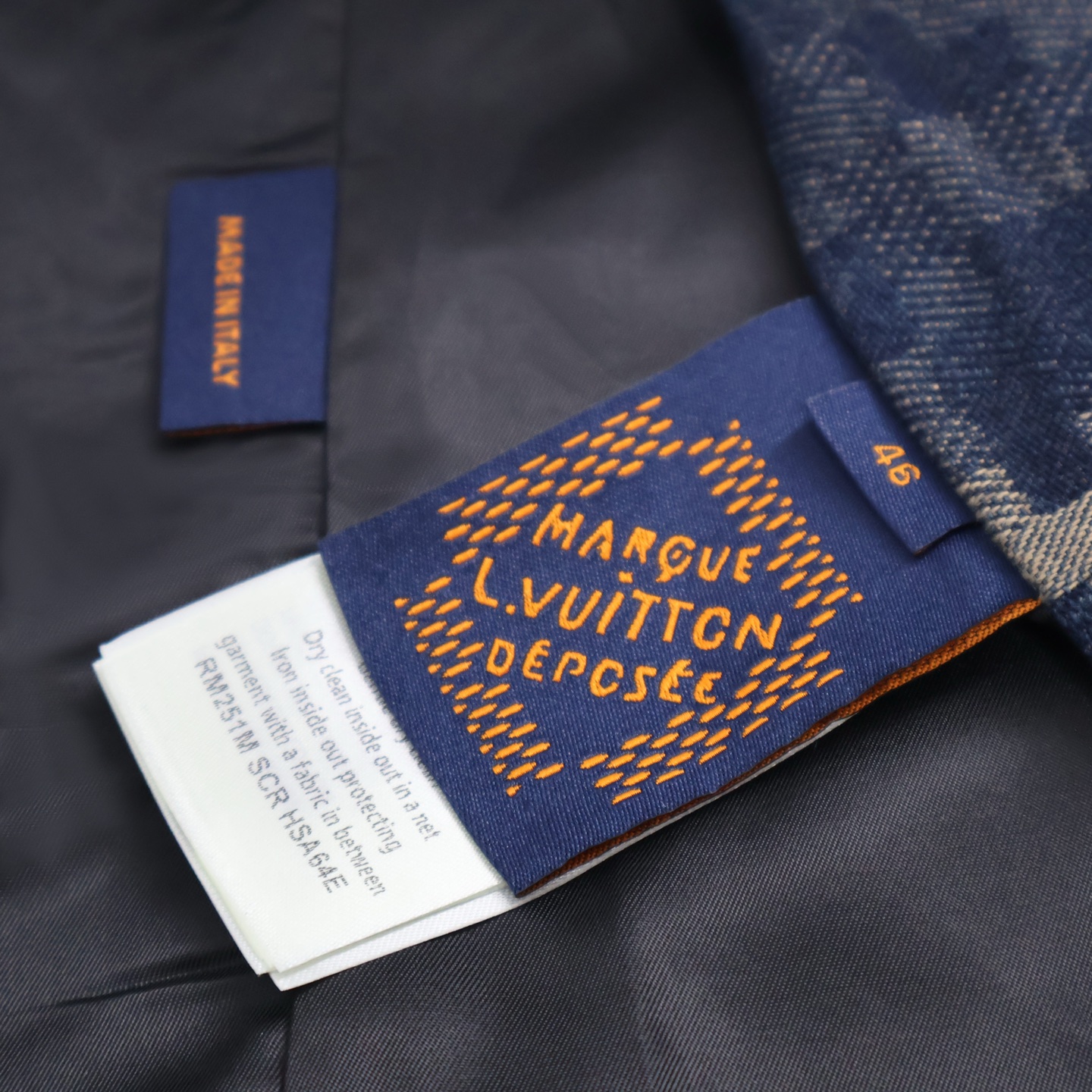 LOUIS VUITTON 路易威登 LV 蛇纹 无领单排扣  夹克 外套 秋冬 凤搂  蓝色C0 1AHBDC