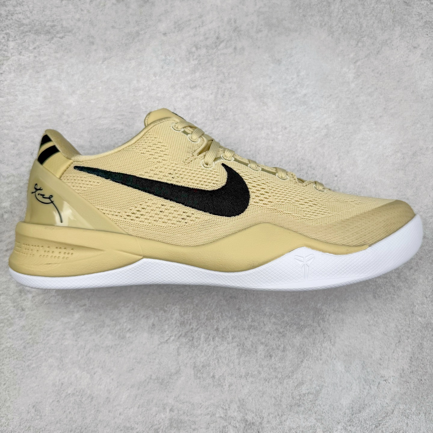 GX Kobe 8 Protro  科比8 低筒  全掌LUNARLON 鞋墊 籃球鞋 實戰鞋 球鞋 男鞋 波鞋 卡其色 HM6469-701