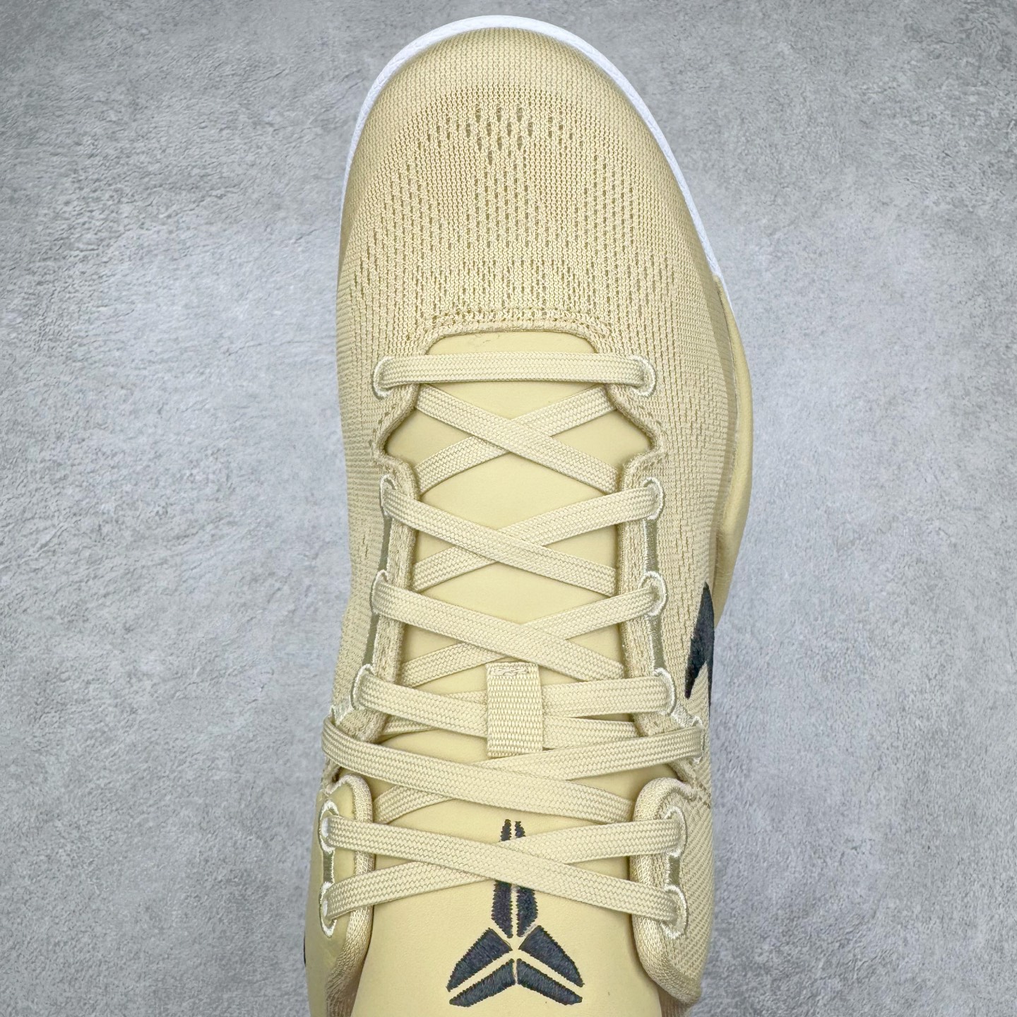 GX Kobe 8 Protro  科比8 低筒  全掌LUNARLON 鞋墊 籃球鞋 實戰鞋 球鞋 男鞋 波鞋 卡其色 HM6469-701