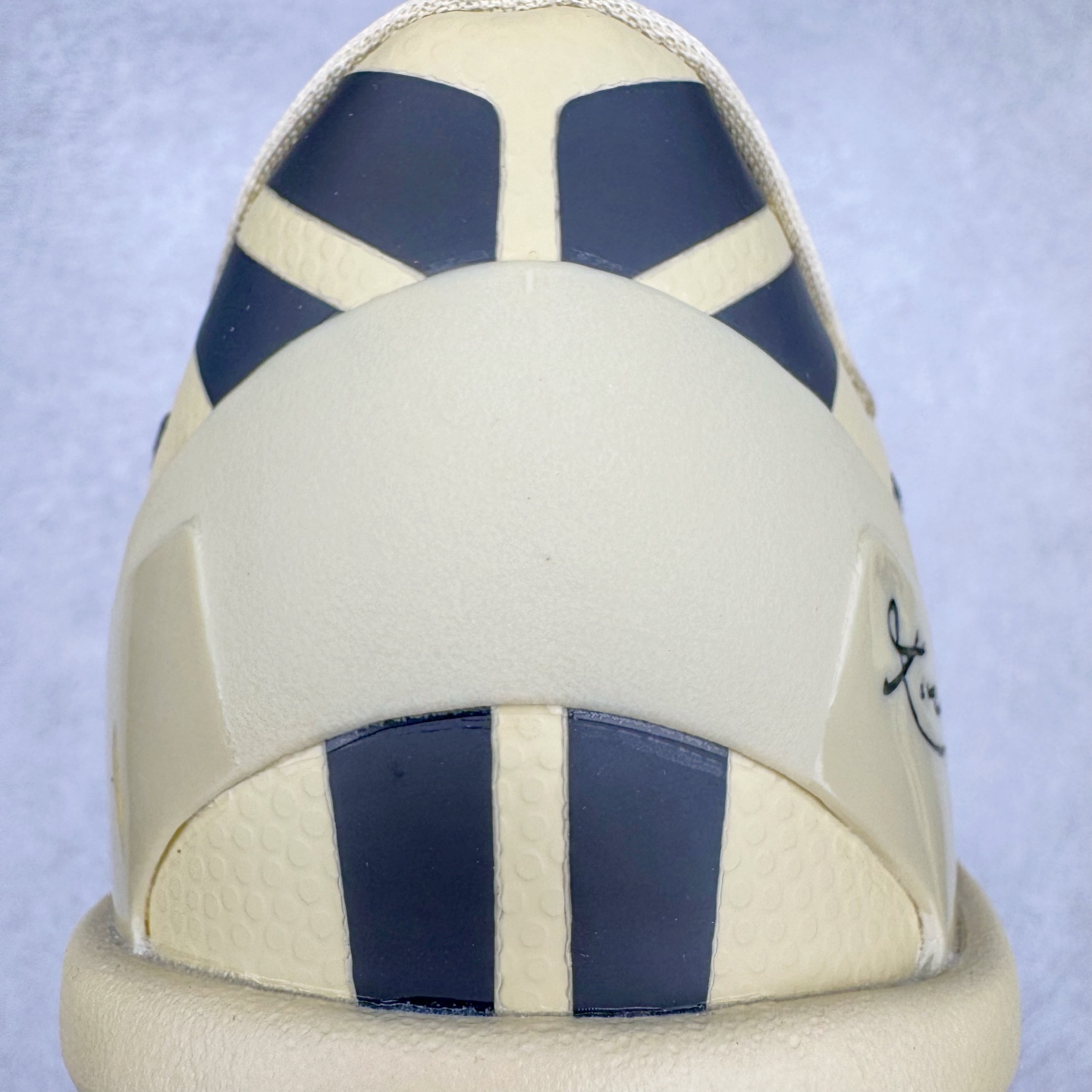 GX Kobe 8 Protro  科比8 低筒  全掌LUNARLON 鞋墊 籃球鞋 實戰鞋 球鞋 男鞋 波鞋 卡其色 HM6469-701