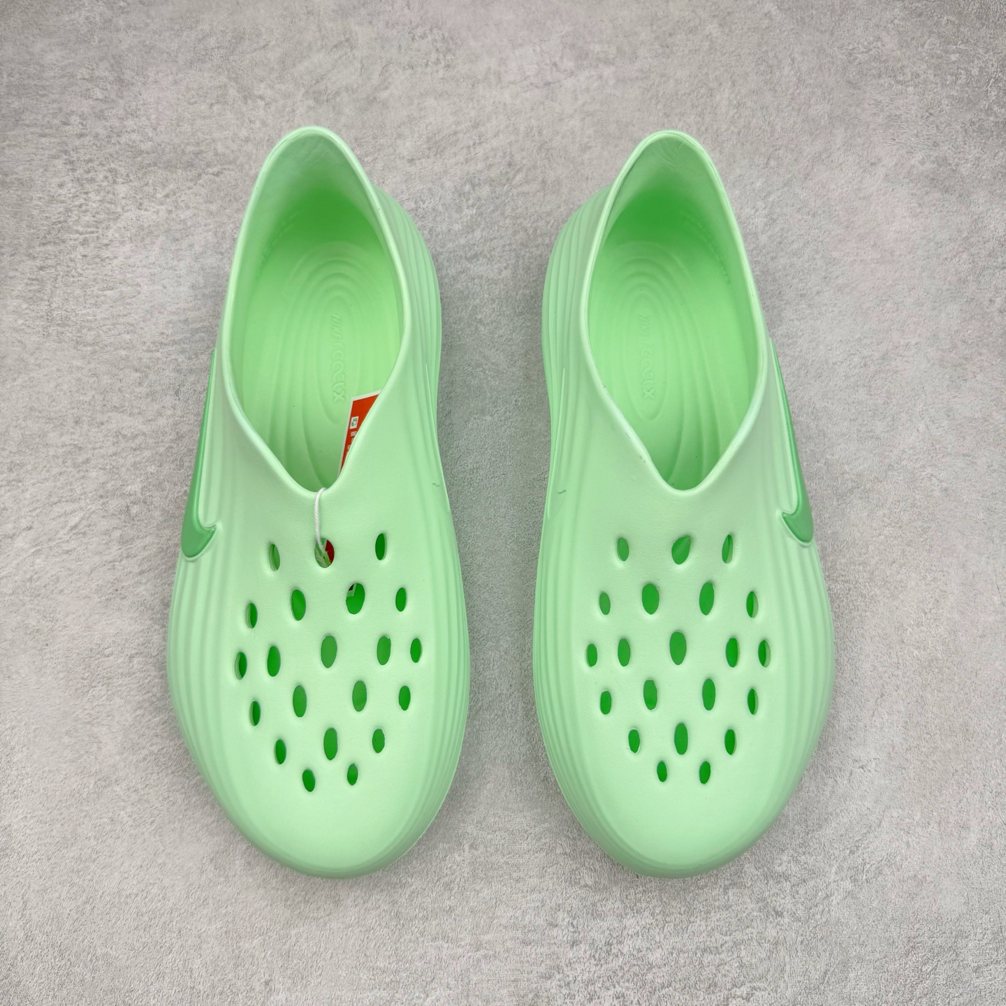 正确复合底 Nike Reactx Rejuven8 洞洞鞋 简约舒适  室外拖鞋 男女同款 绿色 HV5062-700