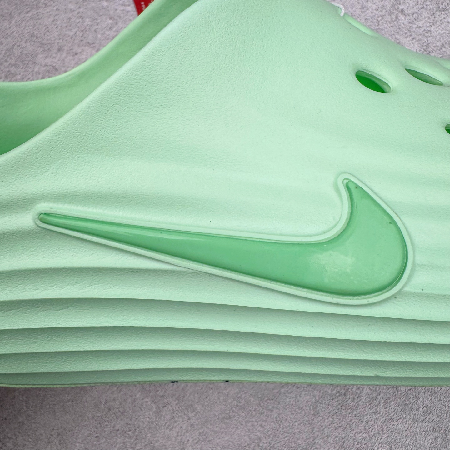 正确复合底 Nike Reactx Rejuven8 洞洞鞋 简约舒适  室外拖鞋 男女同款 绿色 HV5062-700