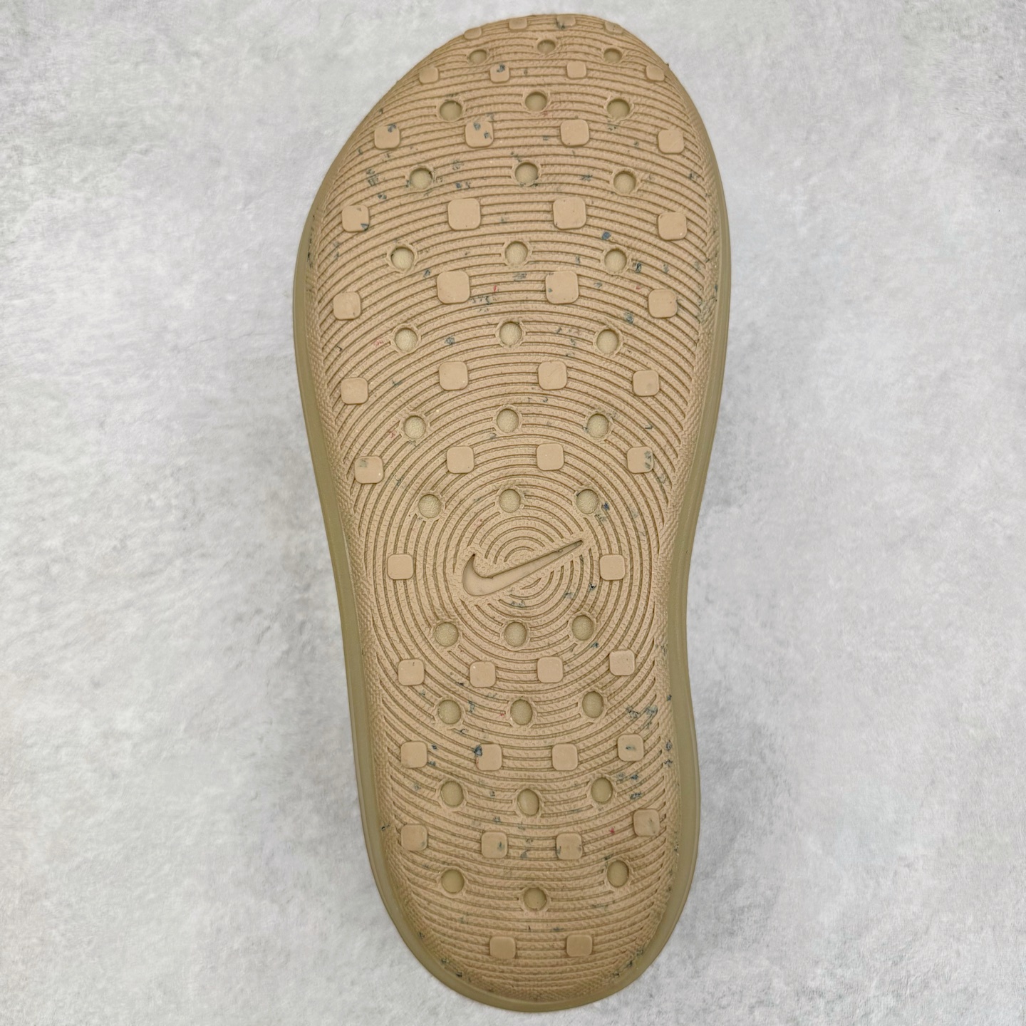 正确复合底 Nike Reactx Rejuven8 洞洞鞋 简约舒适  室外拖鞋 男女同款 卡其  HV5060-200