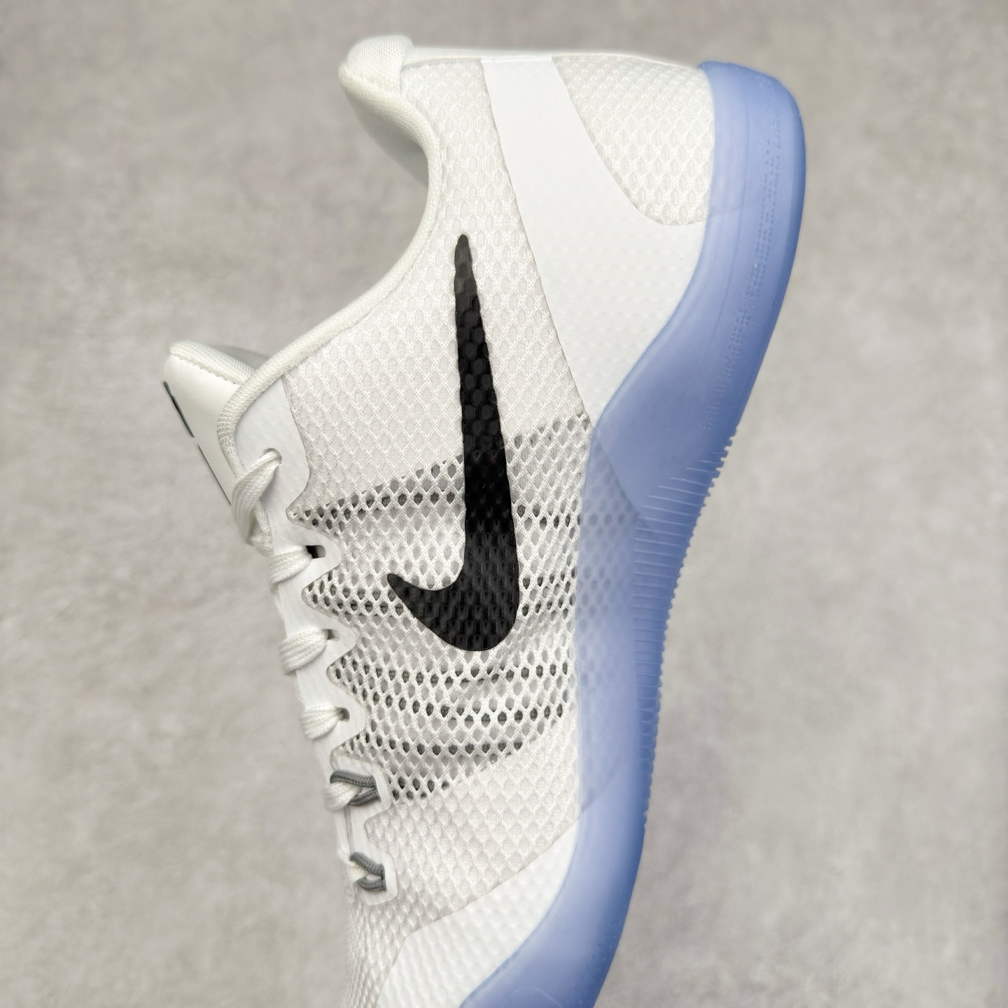 MX Kobe 11 EM Low Fundamental 科比11 低筒  前掌LUNARLON 鞋墊 籃球鞋 實戰鞋 球鞋 男鞋 波鞋 白色 839183-100