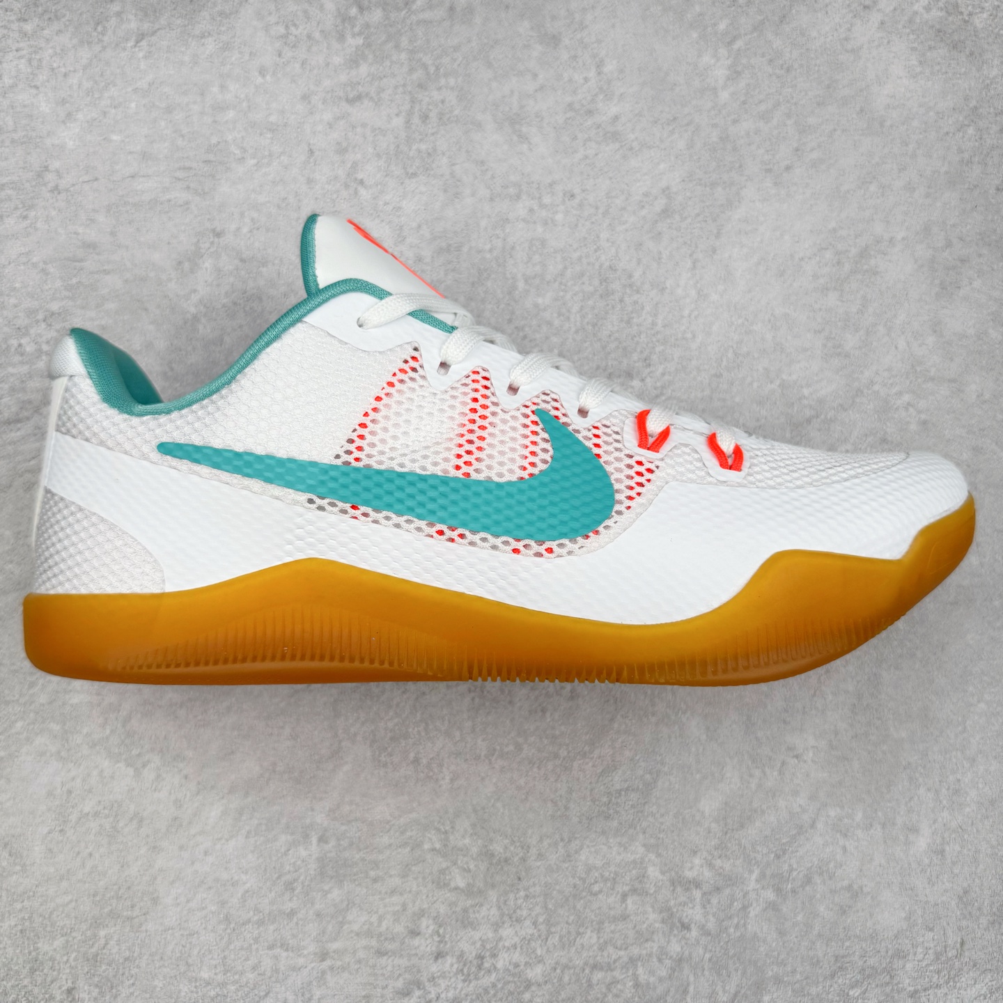 MX Kobe 11 LowSummer 科比11 低筒  前掌LUNARLON 鞋墊 籃球鞋 實戰鞋 球鞋 男鞋 波鞋 白绿 836184-103