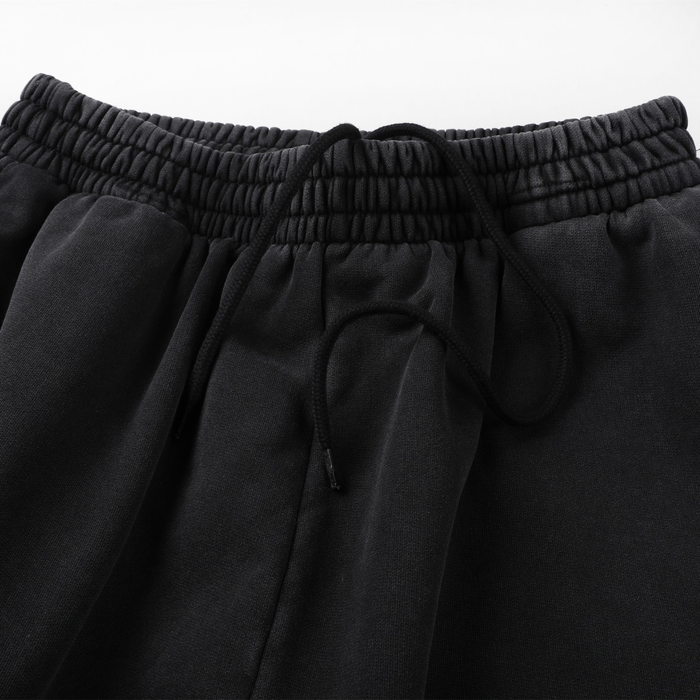 Balenciaga 巴黎世家 前后字母logo刺绣短裤  松紧腰运动裤 短裤 裤子 休闲裤 水洗黑 白色 灰色 棕色 黑白A2 674591