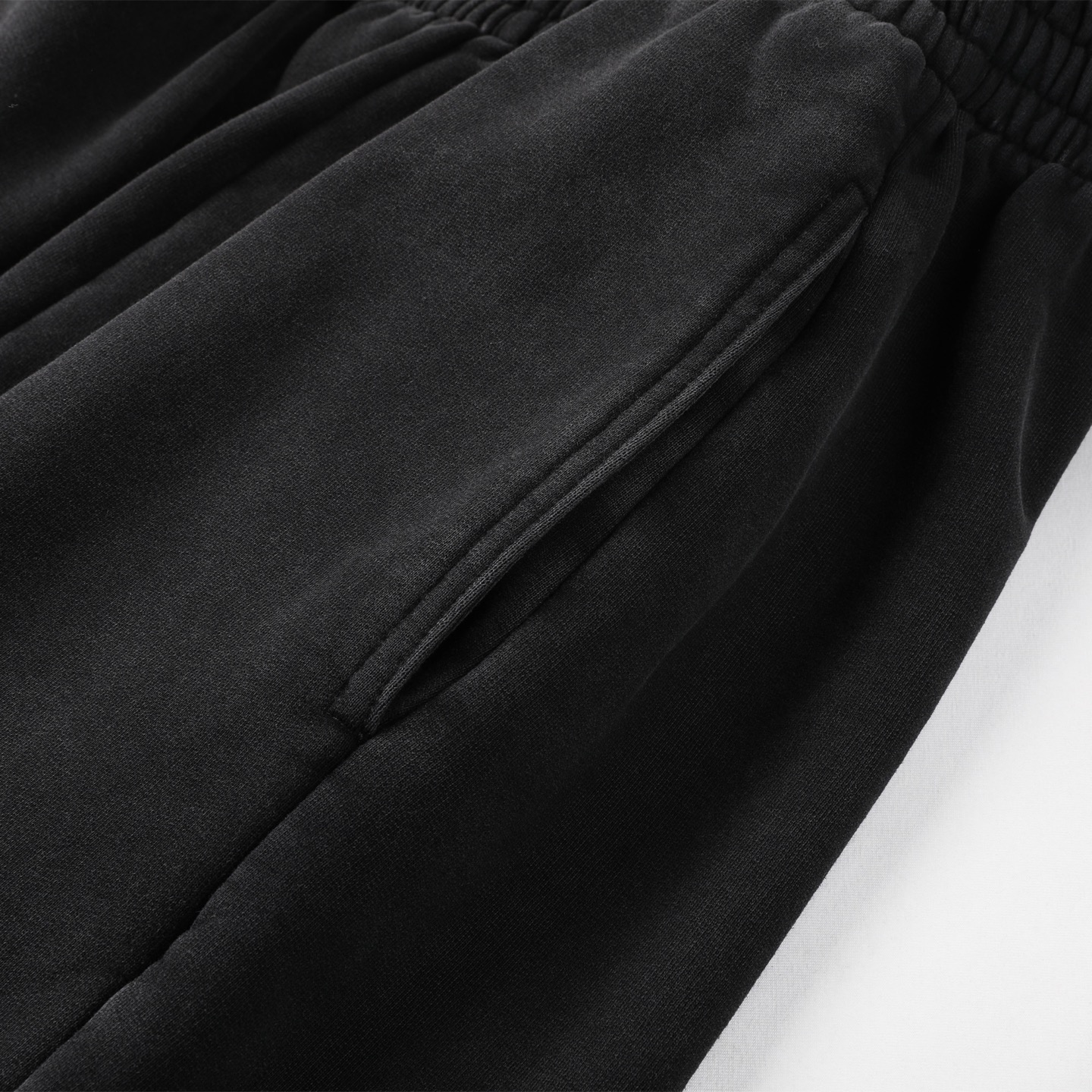 Balenciaga 巴黎世家 前后字母logo刺绣短裤  松紧腰运动裤 短裤 裤子 休闲裤 水洗黑 白色 灰色 棕色 黑白A2 674591