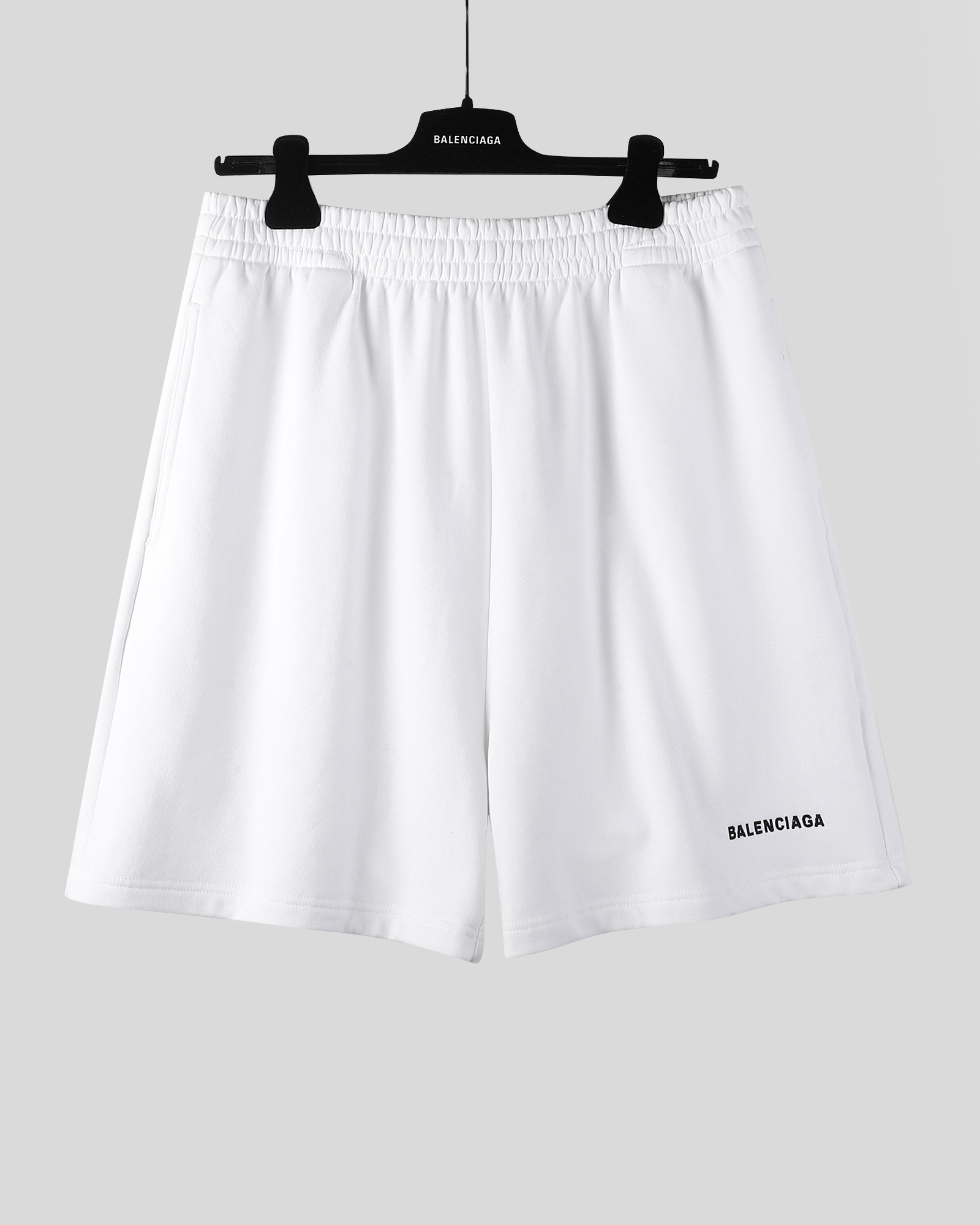 Balenciaga 巴黎世家 前后字母logo刺绣短裤  松紧腰运动裤 短裤 裤子 休闲裤 水洗黑 白色 灰色 棕色 黑白A2 674591