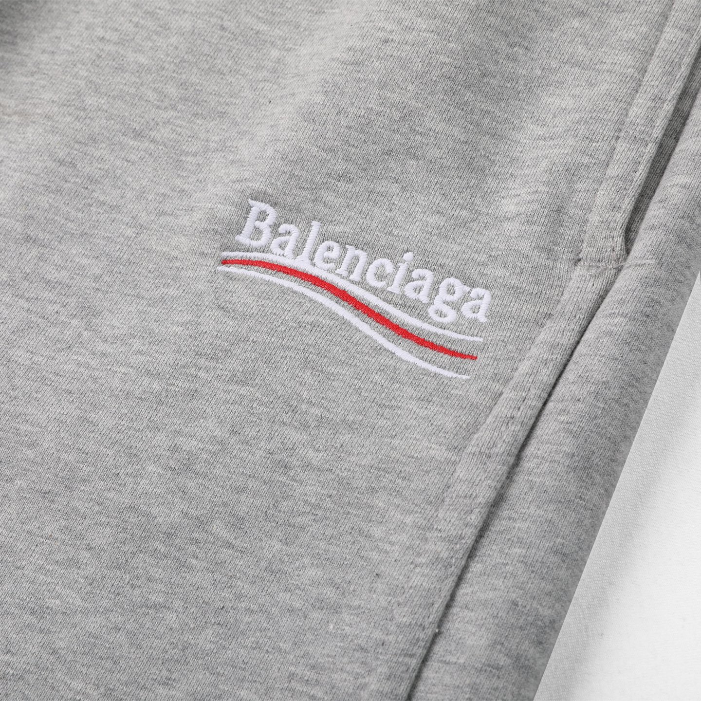 Balenciaga 巴黎世家 可乐刺绣短裤 松紧腰运动裤 短裤 裤子 休闲裤 蓝色 白色 灰色 深灰色A2 676137TKV91379