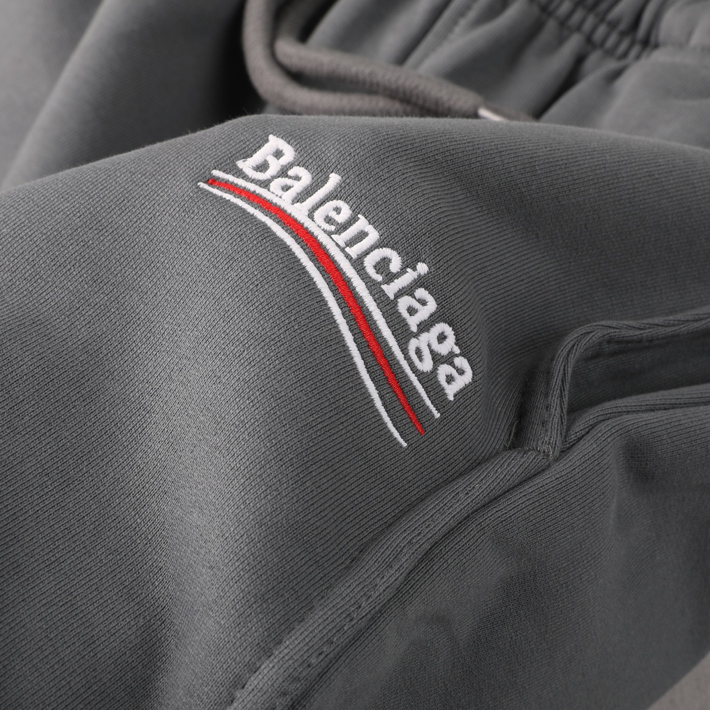 Balenciaga 巴黎世家 可乐刺绣短裤 松紧腰运动裤 短裤 裤子 休闲裤 蓝色 白色 灰色 深灰色A2 676137TKV91379