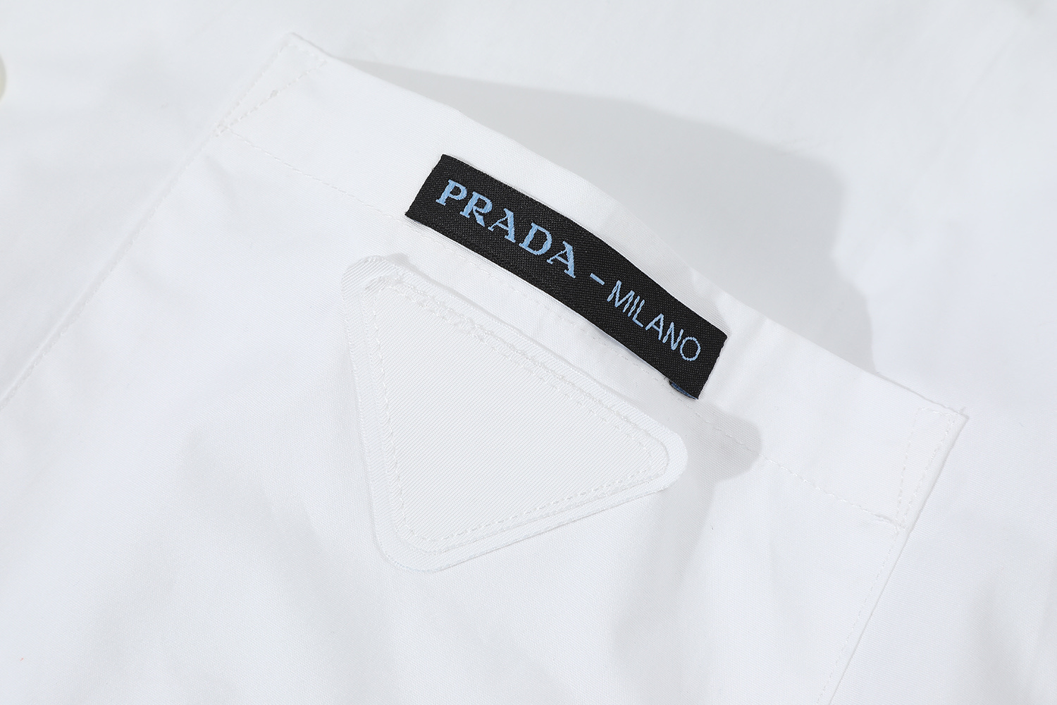PRADA 普拉达 口袋微标   衬衫 休闲夏季 短袖 T恤 白色A5 UUICS339-1W7O-F0009