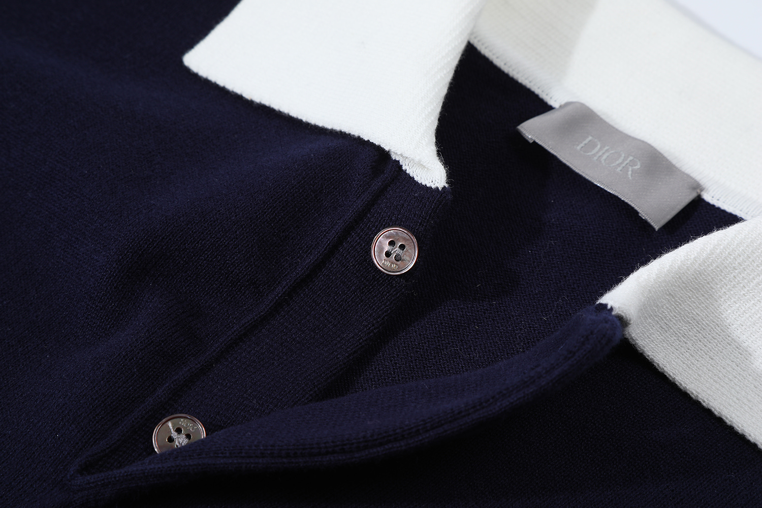 DIOR 迪奥 铃兰刺绣 针织 polo  T恤 棉质夏季 短袖  蓝色A5  593M810A7024-C580