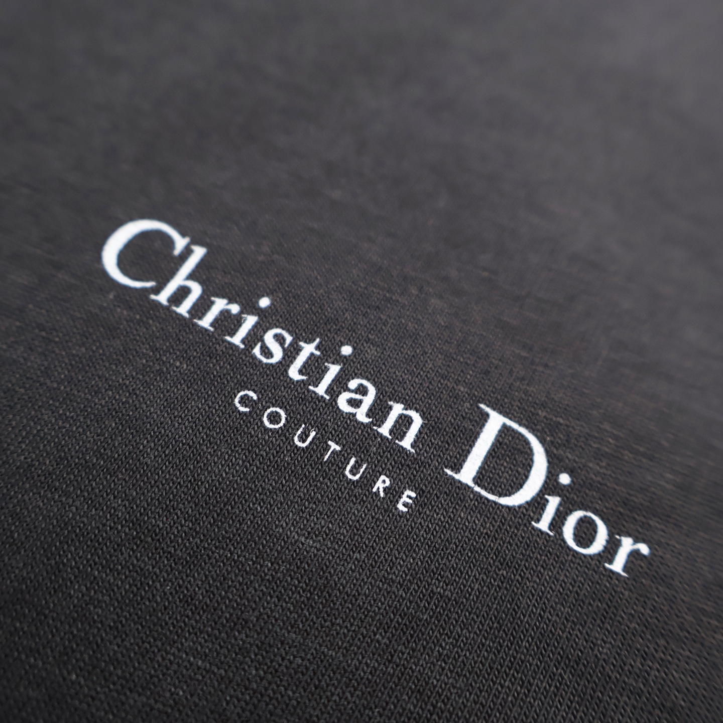 DIOR 迪奥 铃兰破洞 T恤 棉质夏季 短袖  黑色 白色 A2 593J672B055-4C980