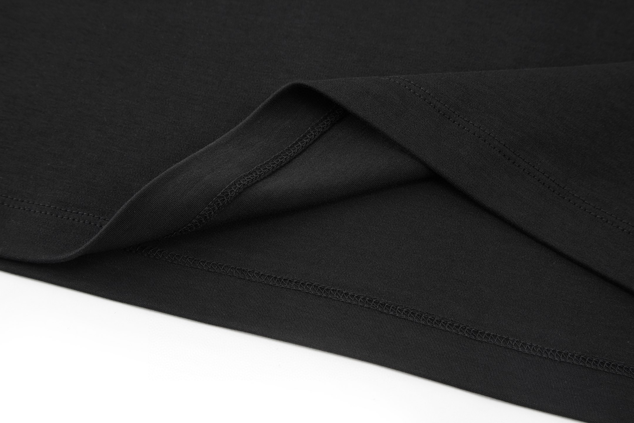 PRADA 普拉达三角标标嵌口袋 休闲夏季 短袖 T恤 黑色A2  