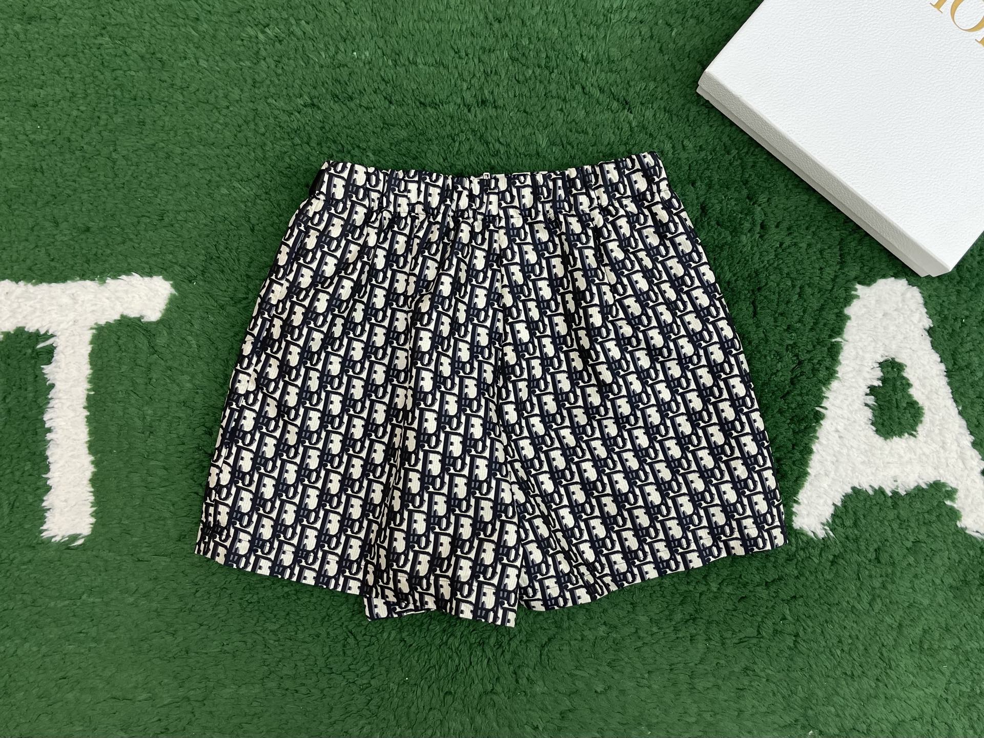 DIOR 迪奥 满印提花裙裤 女生 休闲短裙裤 灰色 A5-Rare 357P15A2970-X5803