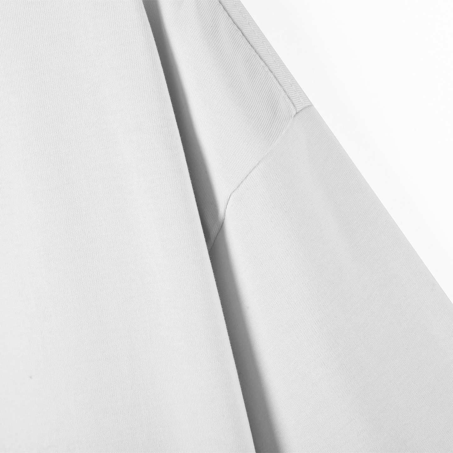 Balenciaga 巴黎世家 520情人节标签  短袖 T恤 圆领 短款 夏季 黑色 白色A5 764235TSVK31083