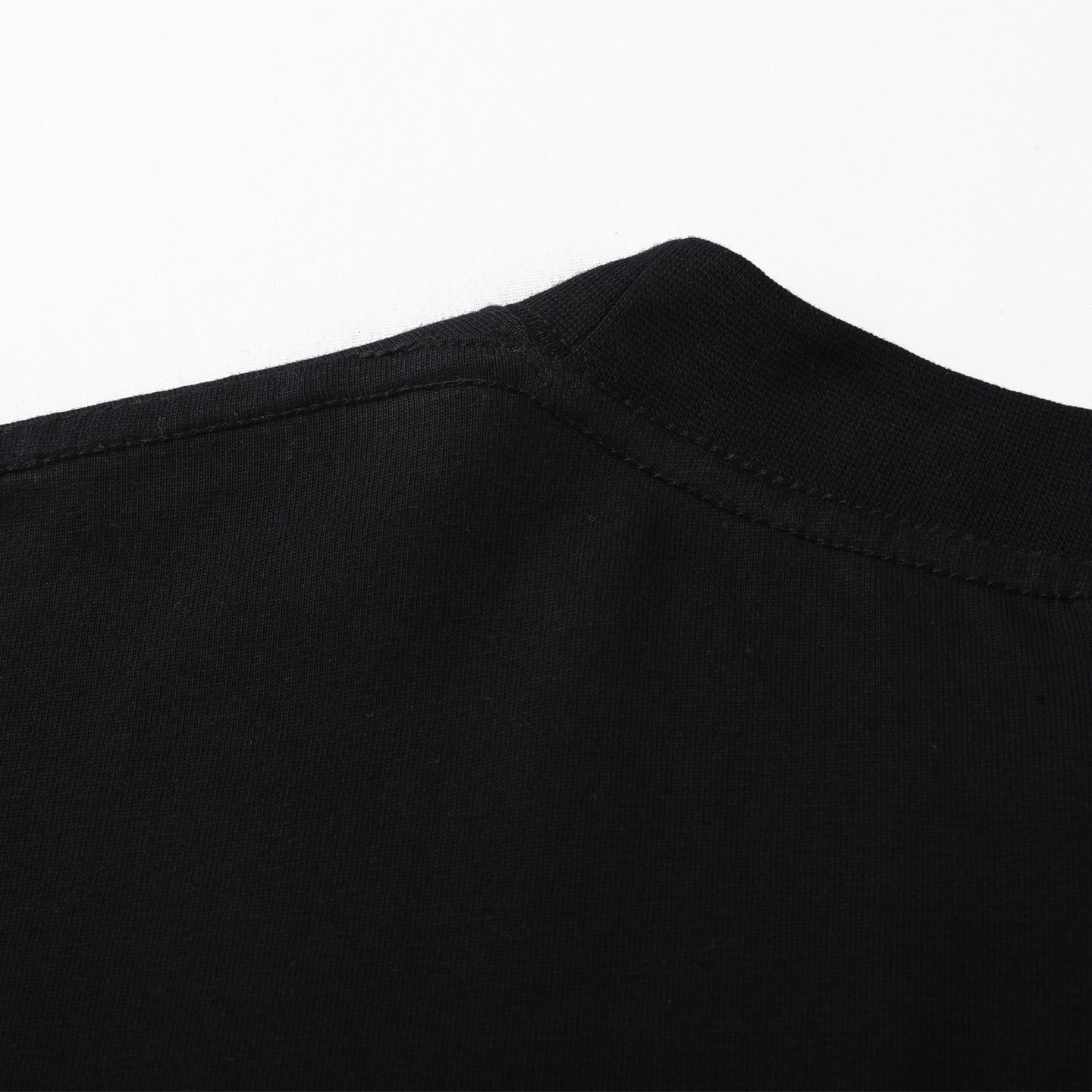 Balenciaga 巴黎世家 520情人节标签  短袖 T恤 圆领 短款 夏季 黑色 白色A5 764235TSVK31083