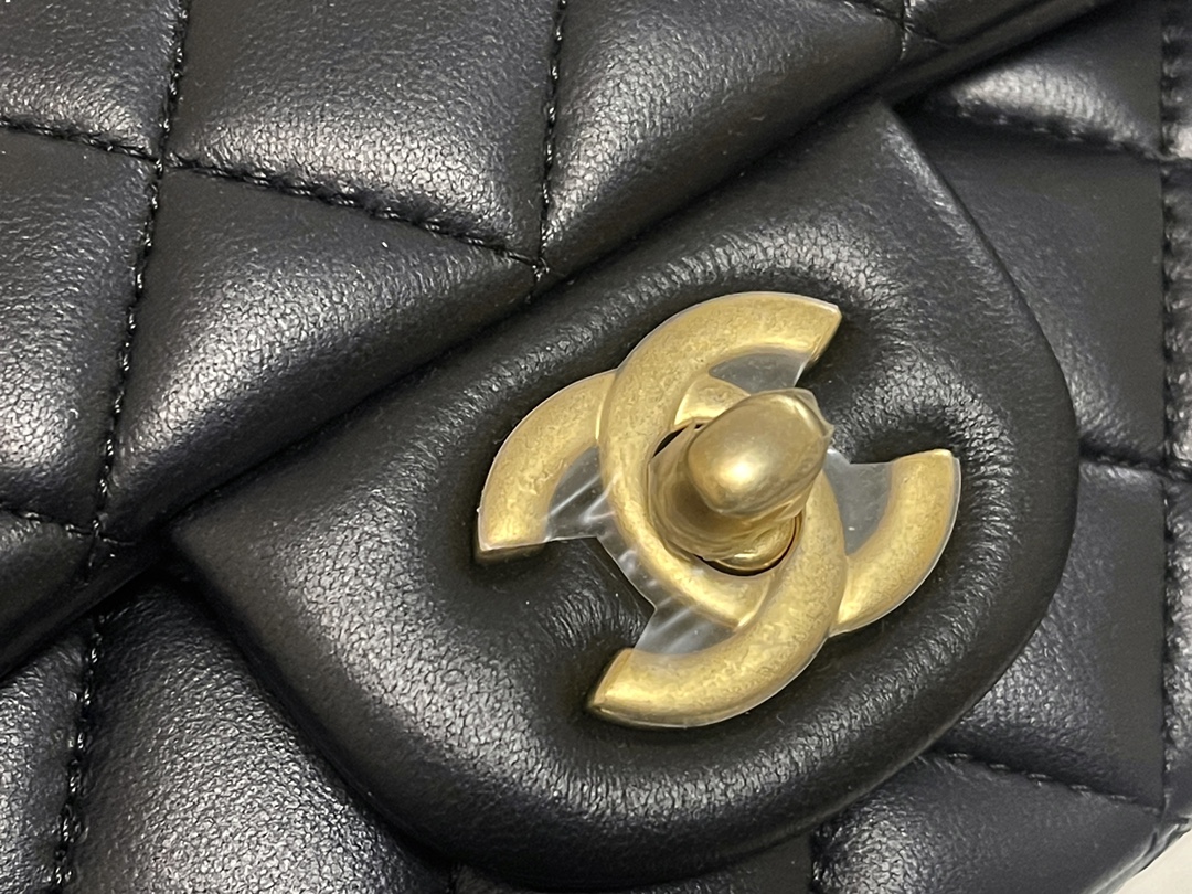 原厂皮 Chanel 香奈儿 Classic Flap CF 做旧五金 头层皮 手提袋 斜挎包 包包 菱格纹 2101Y821 黑色 AS2431-B05810-94305