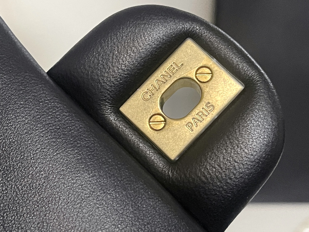原厂皮 Chanel 香奈儿 Classic Flap CF 做旧五金 头层皮 手提袋 斜挎包 包包 菱格纹 2101Y821 黑色 AS2431-B05810-94305