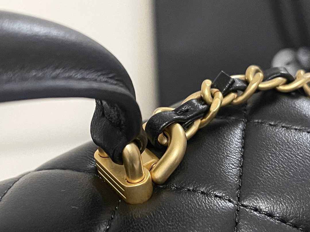 原厂皮 Chanel 香奈儿 Classic Flap CF 做旧五金 头层皮 手提袋 斜挎包 包包 菱格纹 2101Y821 黑色 AS2431-B05810-94305