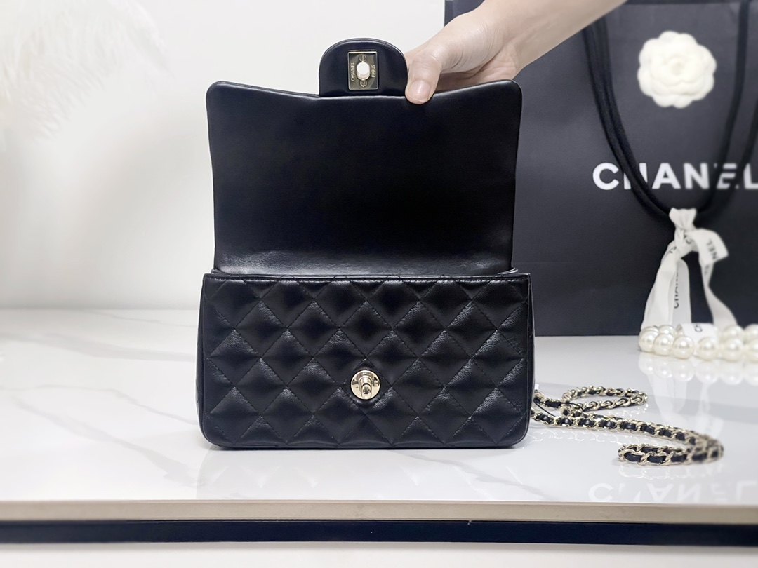 原厂皮 21 Chanel 香奈儿 Classic Flap CF 做旧五金 头层皮 手提袋 斜挎包 包包 菱格纹 2101Y821 黑色 AS4409