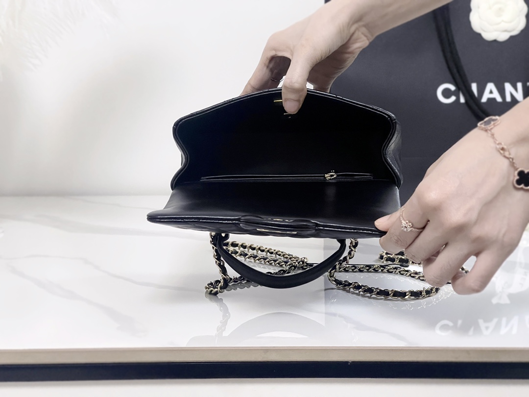 原厂皮 21 Chanel 香奈儿 Classic Flap CF 做旧五金 头层皮 手提袋 斜挎包 包包 菱格纹 2101Y821 黑色 AS4409