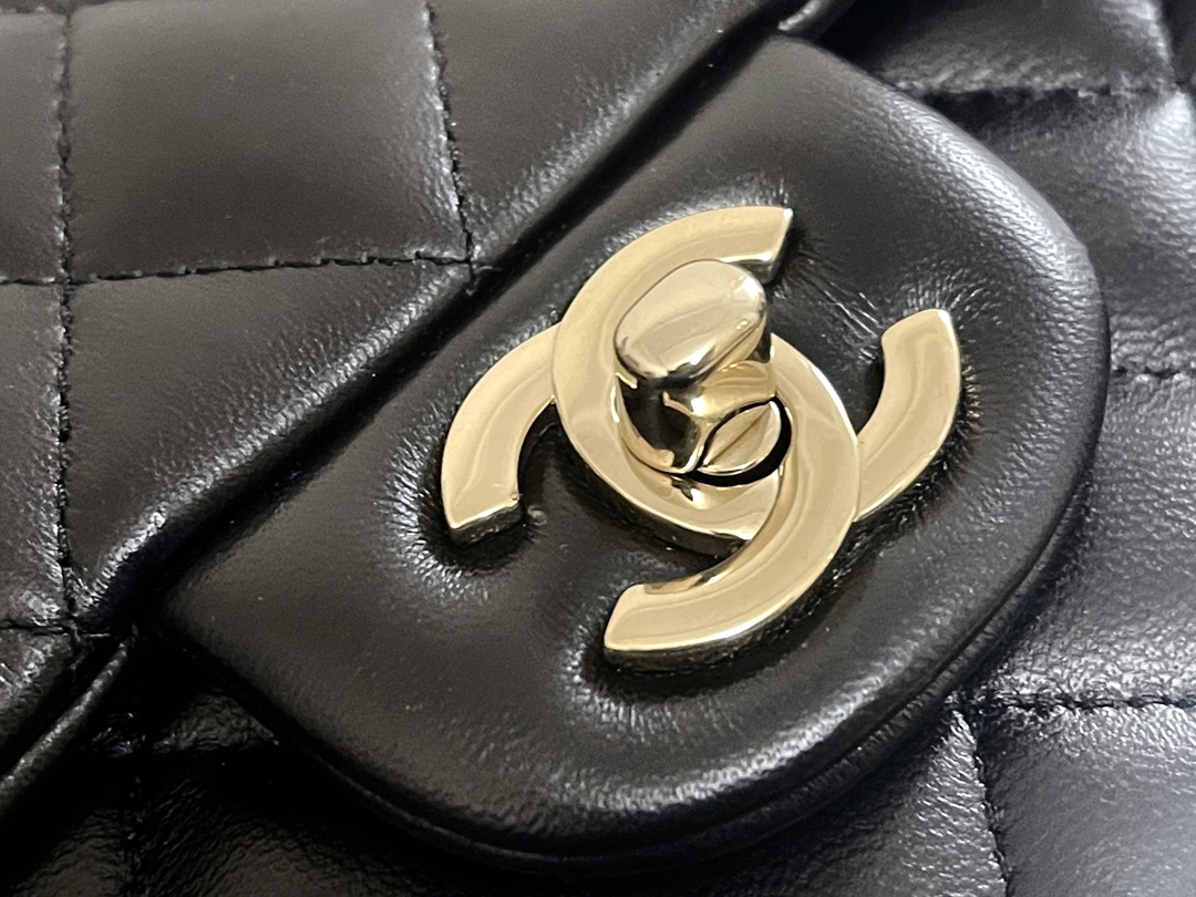 原厂皮 21 Chanel 香奈儿 Classic Flap CF 做旧五金 头层皮 手提袋 斜挎包 包包 菱格纹 2101Y821 黑色 AS4409