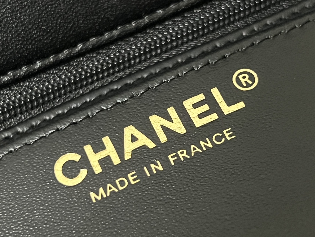 原厂皮 23K Chanel 香奈儿 Classic Flap CF 做旧五金 头层皮 手提袋 斜挎包 包包 菱格纹 2431Y831 黑色  AS4409-B14245-94305